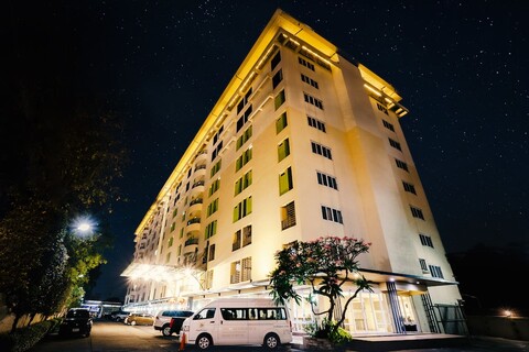 NRC 레지던스 수완나품