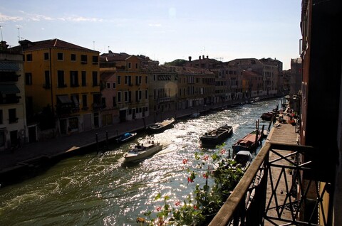 팔라조 센던 - 르 만사르데