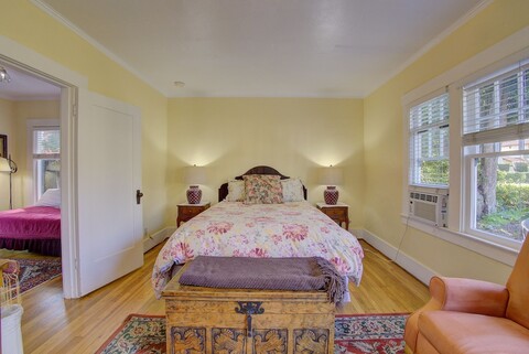 시크릿 가든 인 앤드 코티지스