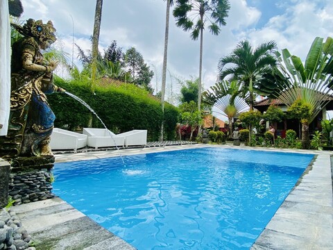 동 록가 게스트하우스 발리