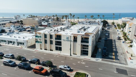 H2O 에르모사 비치 호텔