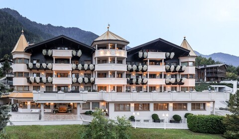 가르데나 그뢴드네어호프 호텔 & 스파