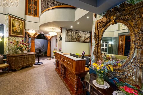 앳 핑나콘 호텔 치앙마이