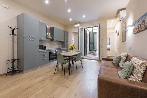 메르카토 컨템포러리 아파트먼트 바이 메가