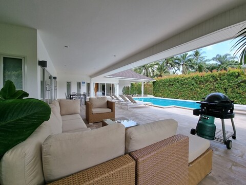 빌라 반 안나 풀 앤 스파