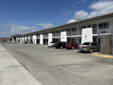 가든 그로브 인