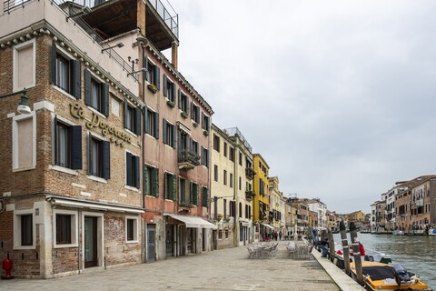 호텔 카'도가레사