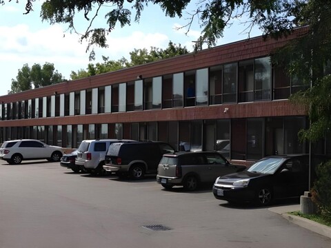 Mississauga Gate Inn