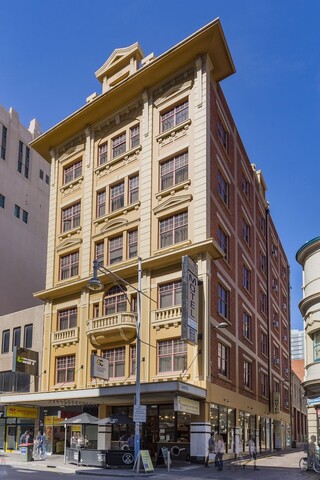 애들레이드 파링가