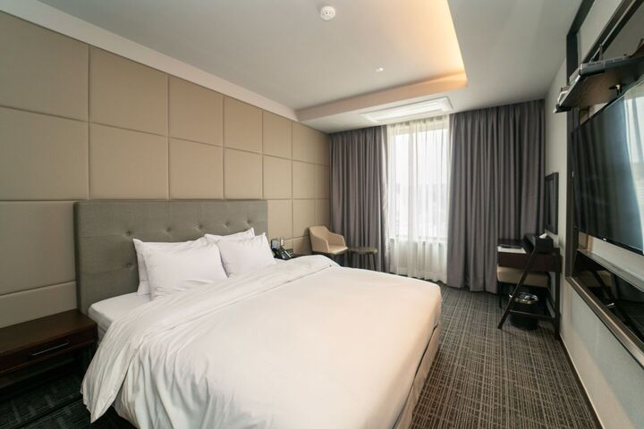 room detail thumbnail 0
