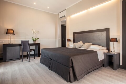 나치오날레 51 - 그룹