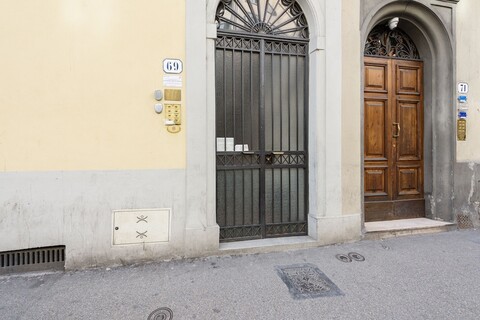 질리오 첼레스테, 메가 제공