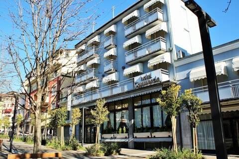 호텔 리스토란테 코메르치오