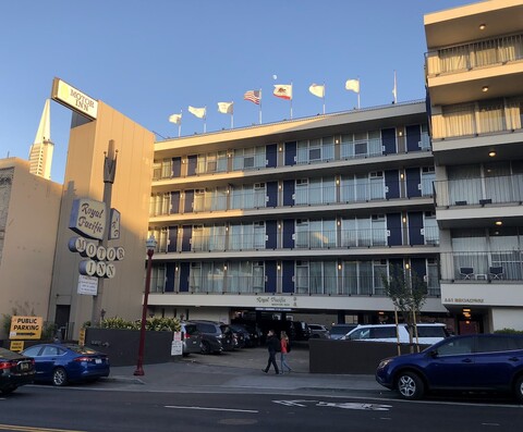 로열 퍼시픽 모터 인