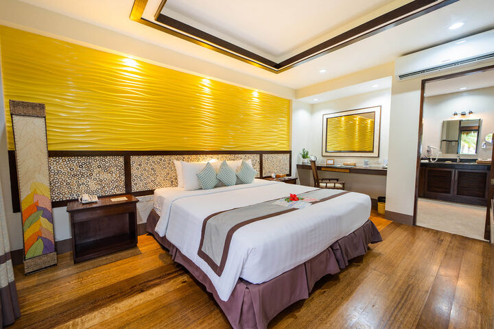 room detail thumbnail 2