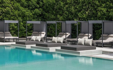 블레이저 스위트 호텔