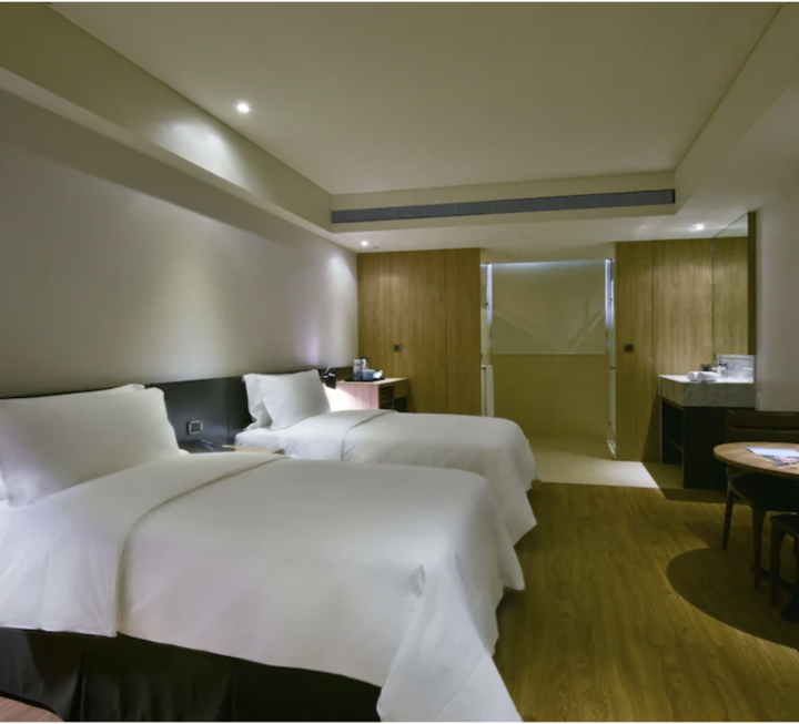 room detail thumbnail 0