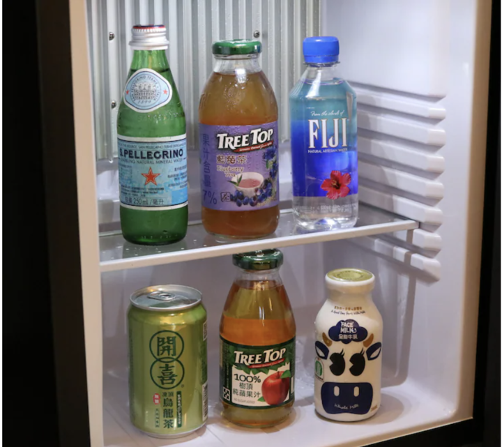 room detail thumbnail 2