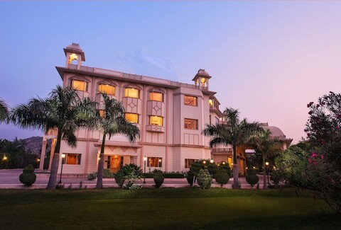 KK 로열 호텔 & 컨벤션 센터