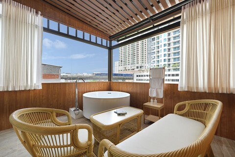 라차테위 하이드 어웨이