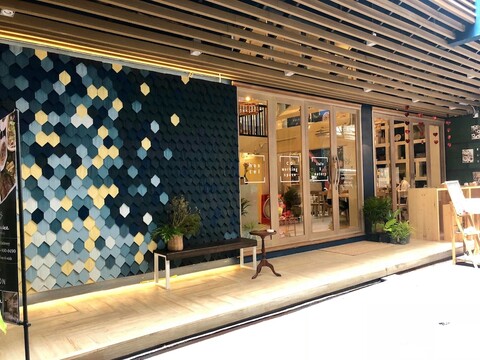 키논 디럭스 호스텔 코워킹 카페