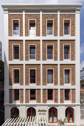 레이덴 홈스테이 & 카페