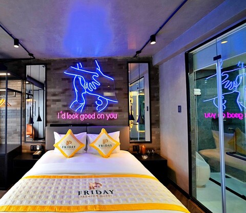 한즈 프라이데이 프리미엄 호텔