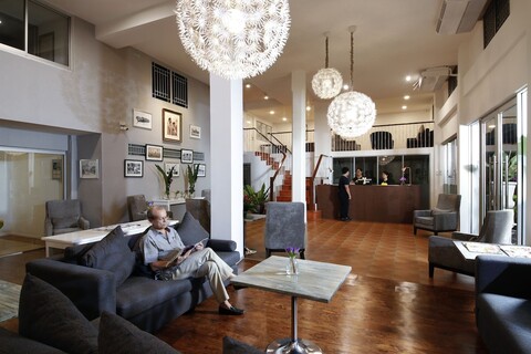 랏차담넌 레지던스