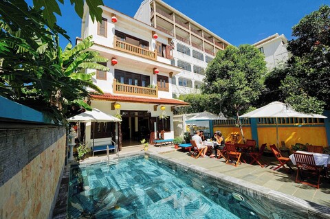 B'란 리버사이드 빌라