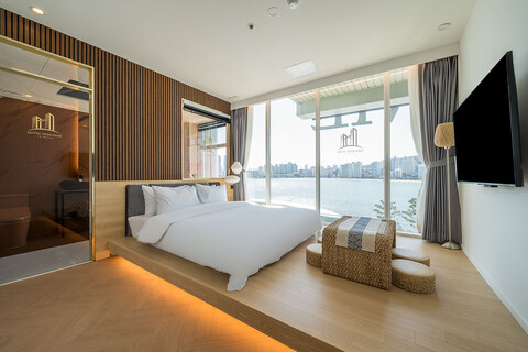 부산 광안리 Hotel De Homme