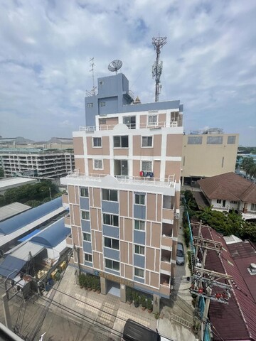 아일랜드 맨션 램 인트라 방콕