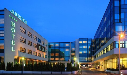 호텔 아리스토스