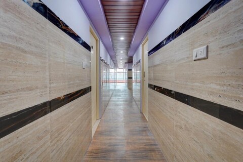 Hotel O Royal Suites