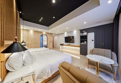 광주 첨단 호텔 하이브 인