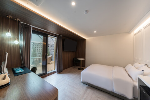 성남 호텔 레이블