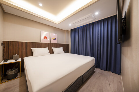 충주 스테이션로지