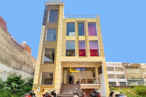 Hotel O Golden Grand