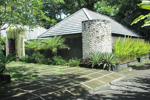 벨빌라 디야나 쿠티르 세세 비치