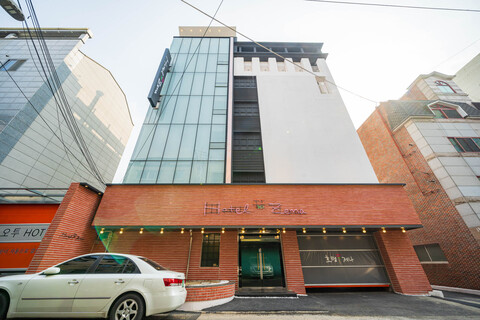 대구 평리동 핸드메이드숙소 호텔제나 서대구역점