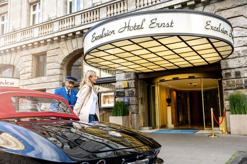 엑셀시어 호텔 에른스트 암 돔