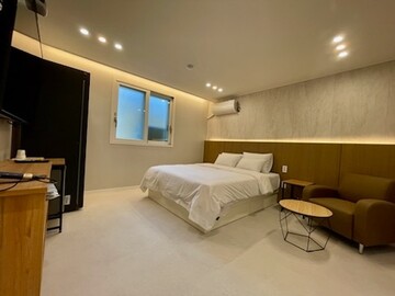 대전 중리 호텔 나인