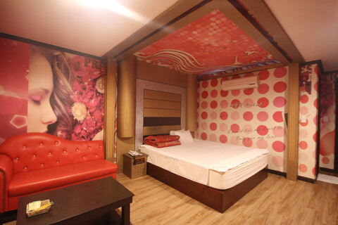 부산 하단 퍼블릭