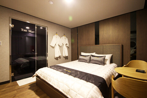 부산 송도 호텔 더메이