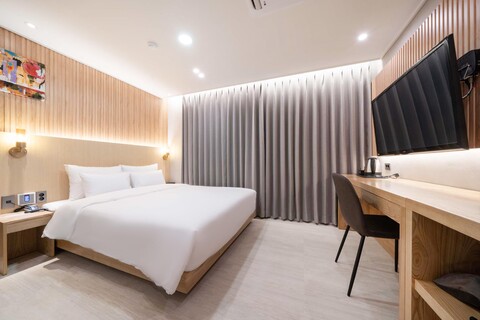 부산 수영 호텔 리버