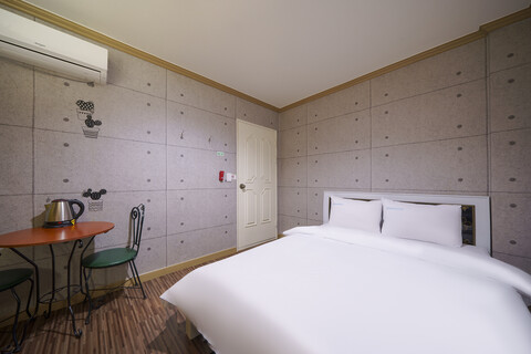 안동 퀸 (구안동역점)