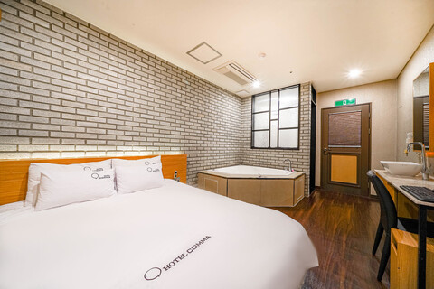 부산 남포동 콤마