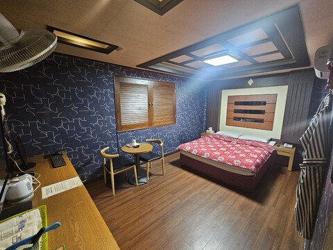 부산 영도 블루 호텔 (BLUE HOTEL)