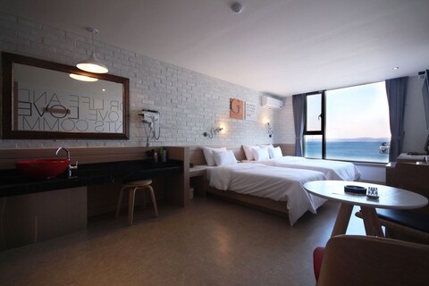 포항 영일대 XYM