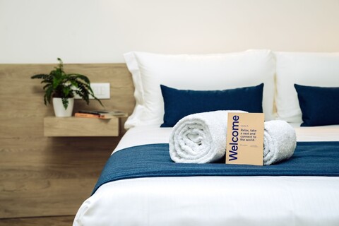 에어 룸스 로마 공항 바이 헬로스카이