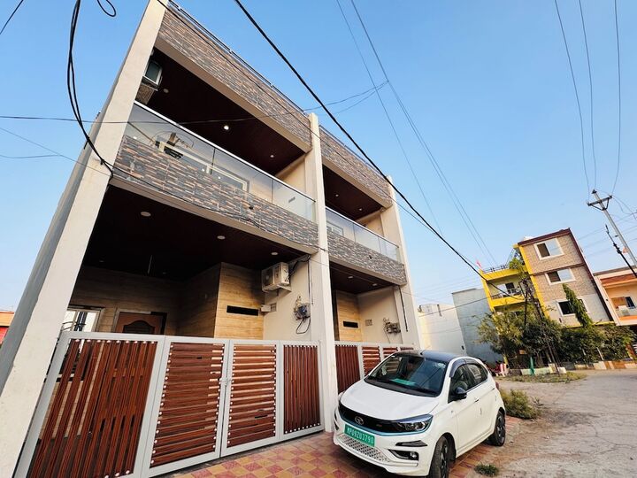 HE 아주르 3BHK 번글로우 아폴로 DB 시티 근처-i